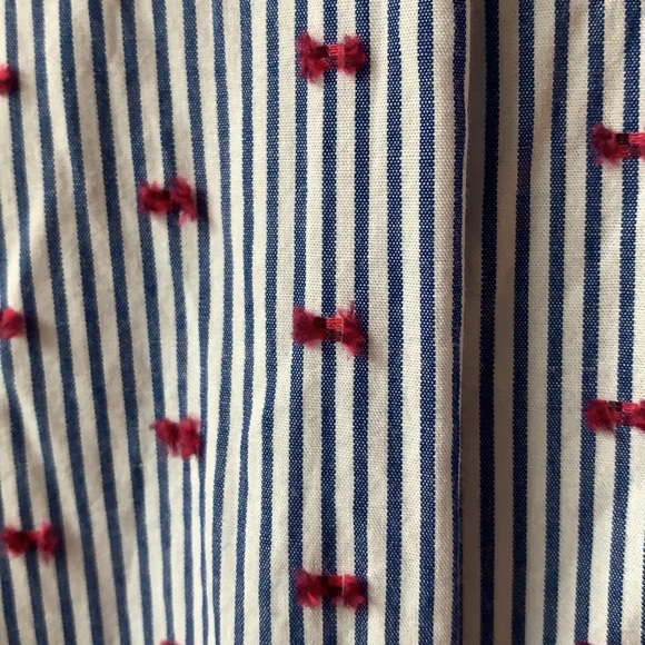 Cute button down - Picture 3 of 5